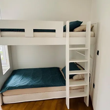 アパート Stunning Terrace リュブリャナ